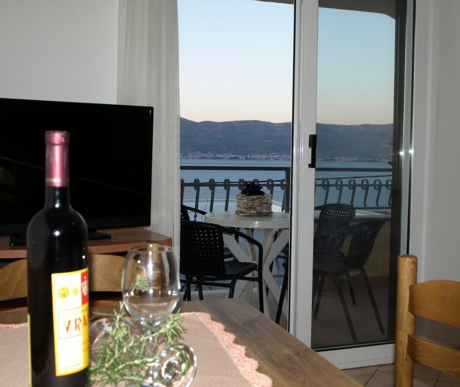 Apartments Ljilja Sea View Slatine Exterior foto